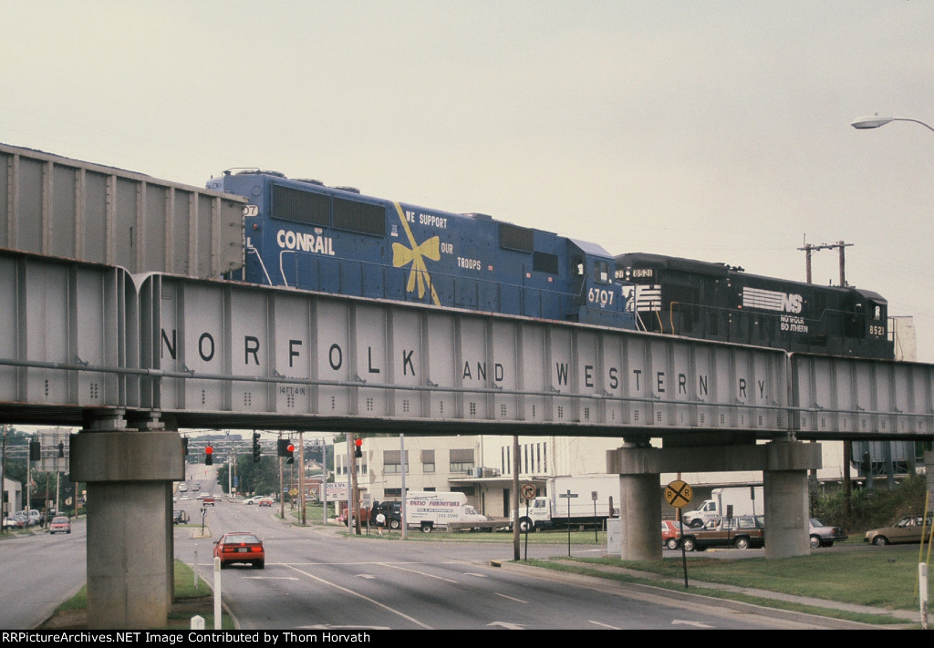 CR 6707 is the trailing unit on a unit coal train